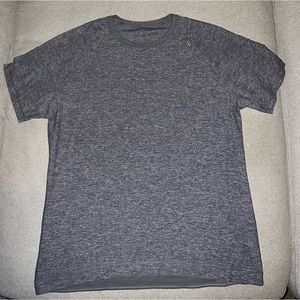Lululemon 🍋 Heather Gray Active Tee Men’s XL